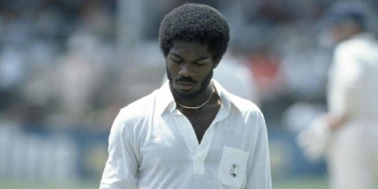 Michael Holding Test Bowling Stats Featured